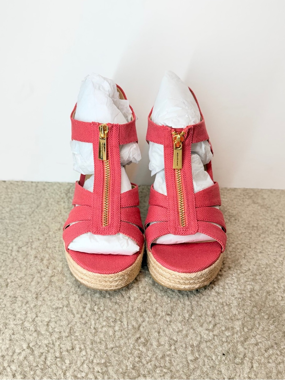 MICHAEL Michael Kors Damita Coral Pink Canvas Espadrille Wedge Sandals Size 7M